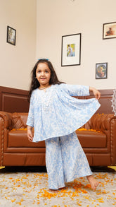 Aasmani Kurta Set